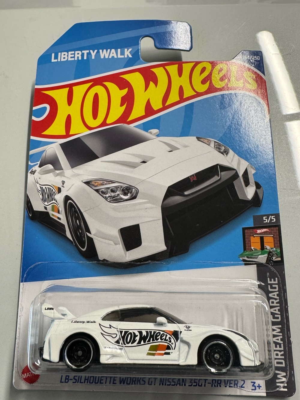 Hot Wheels White LB-Silhouette Nissan 35GT-RR Die-Cast Car